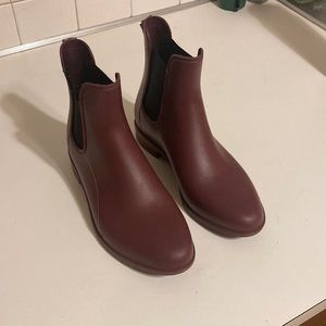 Maroon Chelsea rain boots